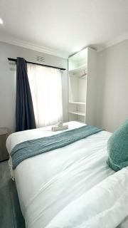 Chic Modern House on Neasden - 2085 - Bulawayo - 4