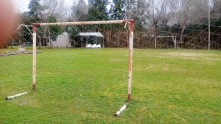 Cabañas de campo con pileta, cancha y quincho - 8