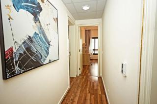 Elegant 3BR Corniche - Stunning Sea Views - 2