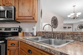 Lakefront Oasis at Pointe Royale - 5