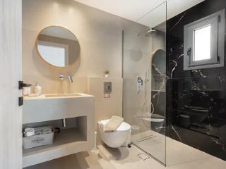 Jay Home - 5