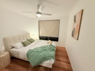 Home away from home& Pet-friendly &Fully fenced - 3