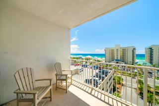 Keep It Beachy at Laketown Wharf #611 by Nautical Properties Vacation Rentals - 4