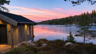Unique waterfront cabin with stunning views - 1