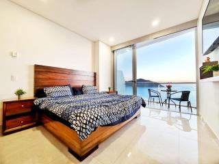 Luxury Ocean View Condo | Camino al Mar - 9
