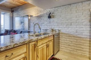 Waterfront Condo - Close to Camp Richardson & Heavenly - 3