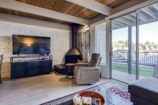 Waterfront Condo - Close to Camp Richardson & Heavenly - 2