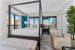 Couples Getaway Fireworks View Studio with Private Terrace - 2