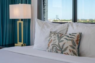 Couples Getaway Fireworks View Studio with Private Terrace - 1