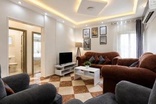 Three-On Homes - Modern 3BR Apartment in Giza near the pyramids - 2