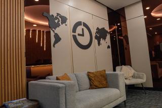 Hotel Continental ByHours - 9