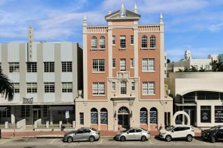 Cozy 2BR 2BA SoBe Escape 1 Min to the Ocean 203 - 6