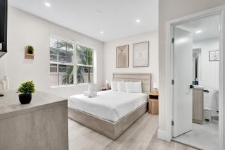 Bright 1BR Escape Heart of South Beach Near Ocean 204 - 3