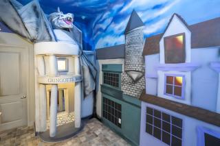 Massive 15BR Villa Private Movie Theater Themed Rooms - 5800 - 2