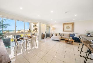 Location at Its Best - Ocean Views & Private Rooftop - 8