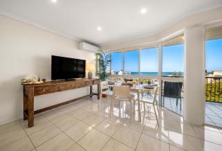 Location at Its Best - Ocean Views & Private Rooftop - 3