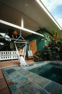 Namaitamí Casa Hermosa con AC y piscina a Solo 650 Metros del Parque Nacional Cahuita - 3