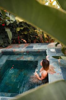 Namaitamí Casa Hermosa con AC y piscina a Solo 650 Metros del Parque Nacional Cahuita - 1