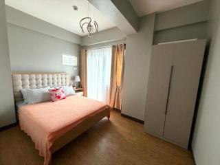 Mountain Mist - Parking - Fast Wi-Fi - 2 Balconies - 6