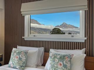 The BIGGEST & BEST VIEWS 3 Bedrooms WALK To Town - 5