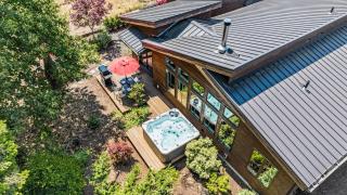Mountain-View Retreat with Hot Tub & Waterfalls - 8