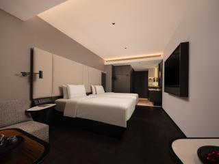 Atour Hotel Shilaoren Beach Haier Road, QINGDAO - 1