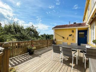 10 person holiday home in MARIANNELUND - 8