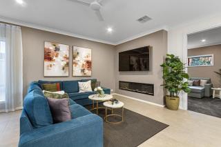 Villa Port Hughes - Luxury 4 Bedroom Home in Port Hughes - 4