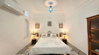 Mosaics Guest House - 8