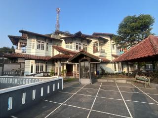 Villa saung panenjoan - 0
