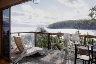 Waterfront at Eggs and Bacon Bay "theshack 84" - 0