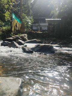 Creekshore Home Stay - 0