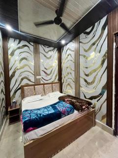 Hotel Ganga Sagar & Vedic Darshan Resturent - 0