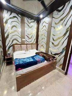 Hotel Ganga Sagar & Vedic Darshan Resturent - 8