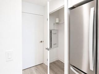 Premium Furnished 1BR Near Clarkson GO with Parking - 2