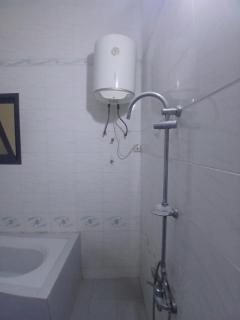 Mini studio rond point Djolof cheaken almadies - 2