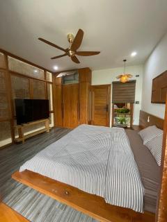The Local Home - 4