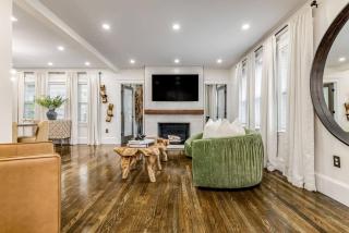 Luxury Designer Suite 2BR• Boston • Garage - 7