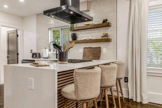Luxury Designer Suite 2BR• Boston • Garage - 1
