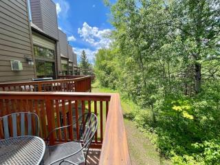 Cozy Townhome at Lutsen Mtn - Ski-in, Ski-out, Pool, Hot Tub, Fitness Center, resort amenities galore! - 7