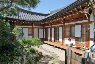 Happiness Full Hanok Guesthouse - 5