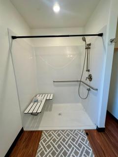 ElkLandia Home & Suite - Sleeps up to 18 - 1