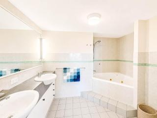 Shelley Point Apartments Unit 8 - 3