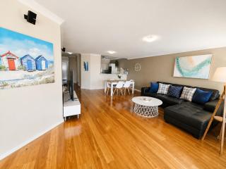 Clifton On Scarborough - Absolute Beachfront - 2