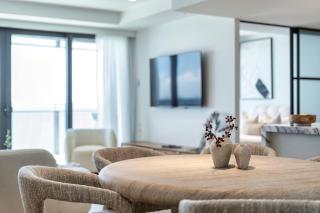 Jewel Realty - Premium Beachfront Residences - 1