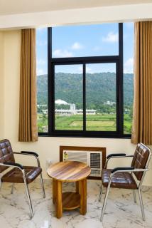 Hotel Manvi Grand - 0