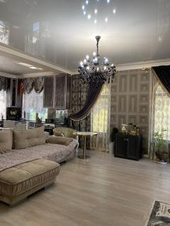 Aura Guest House - 1