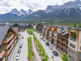 Spring Creek Corner Condo by Canadian Rockies Vacation Rentals - 5