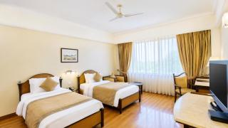 Hotel Swarna Palace - 1