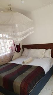 Sam's Place Fortportal - 1
